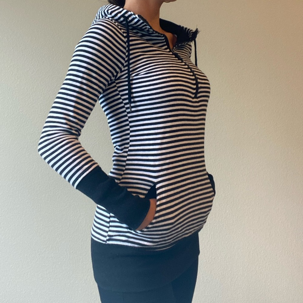 ✨SPORTY SPICE PULLOVER✨